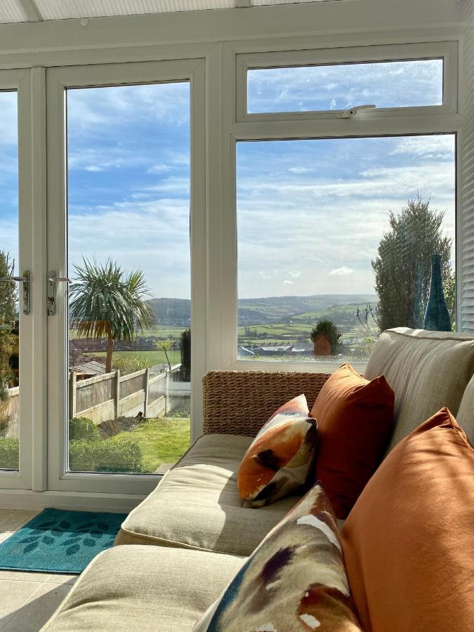 Llandudno Boutique Style Seaside Retreat With Stunning Views Villa โรส์-ออน-ซี ภายนอก รูปภาพ