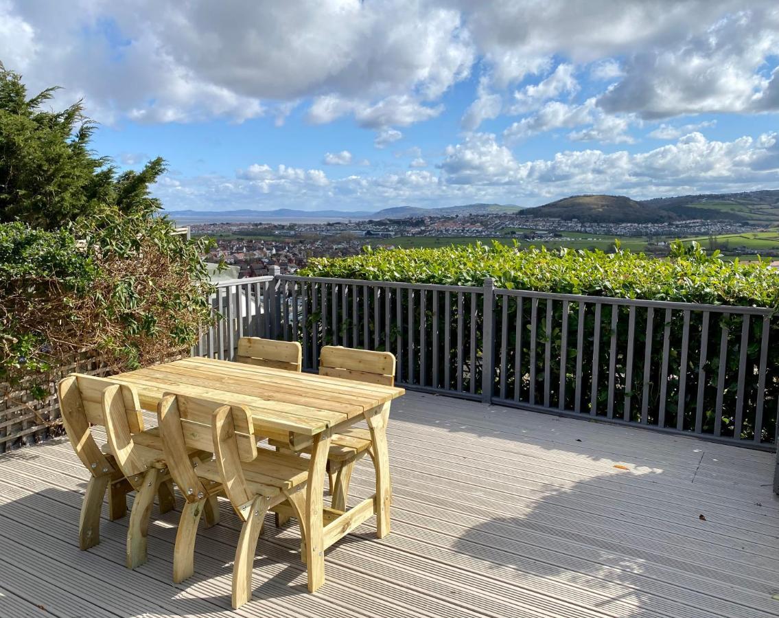 Llandudno Boutique Style Seaside Retreat With Stunning Views Villa โรส์-ออน-ซี ภายนอก รูปภาพ