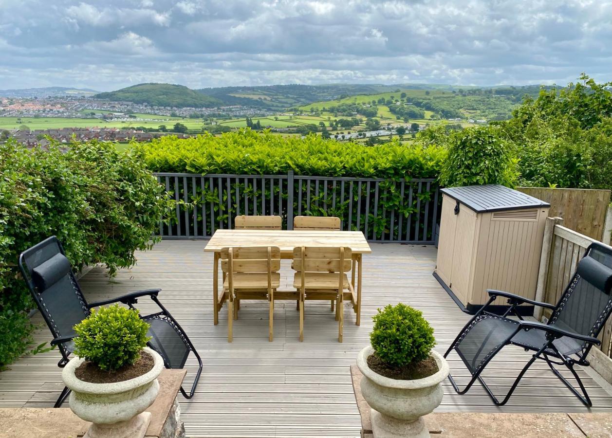 Llandudno Boutique Style Seaside Retreat With Stunning Views Villa โรส์-ออน-ซี ภายนอก รูปภาพ